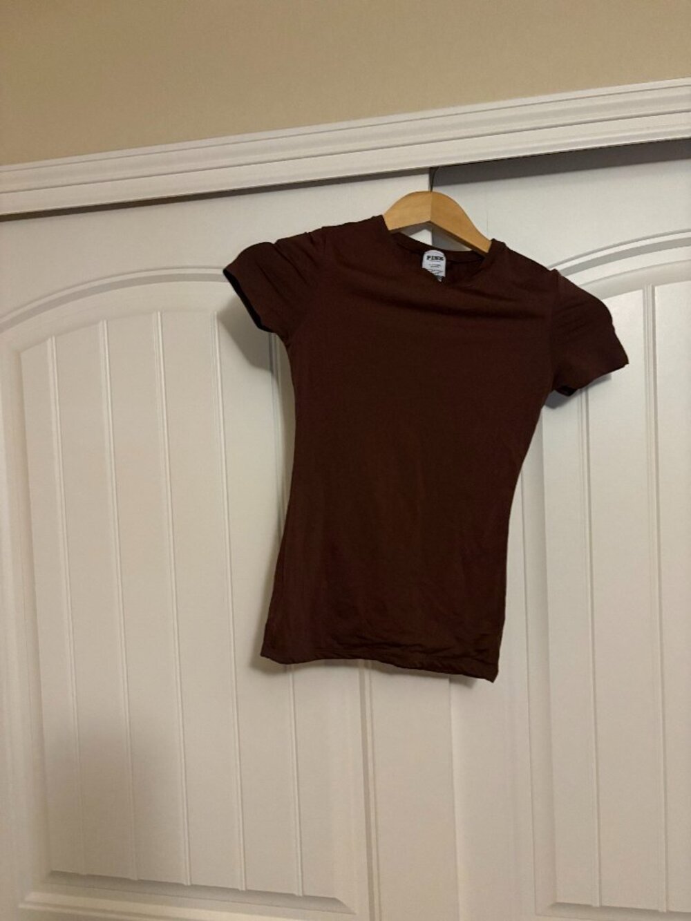 Victoria's Secret Pink Fitted T Shirt XS Xtra Small Chocolate Brown Polyamide